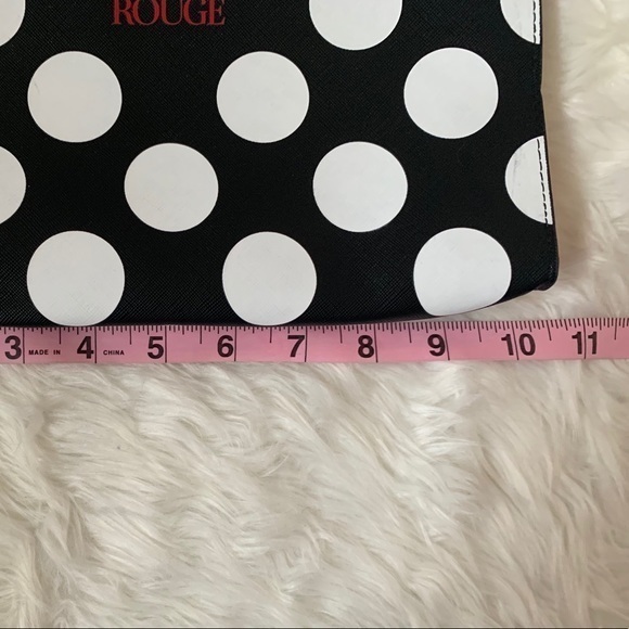 NWT Sephora VIB Rouge makeup bag+ Samples! ♥️ - Picture 5 of 6
